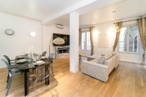 Pick A Flat's Apartment in Notre-Dame de Paris - Rue Saint-Séverin